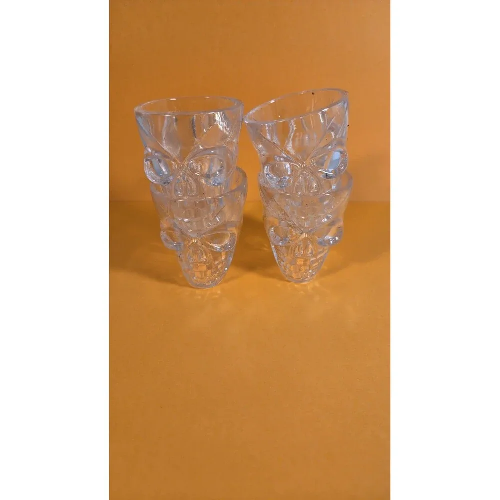 Skull Clear Shot Glasses Plastic Set Of 4 1.5 Oz